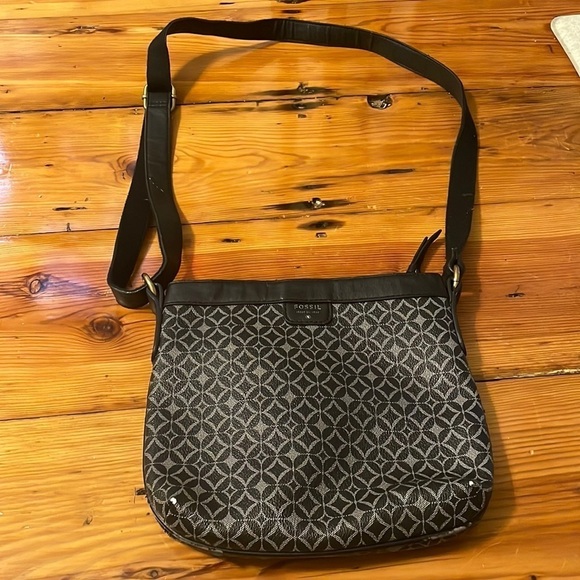 Fossil Black and Grey Crossbody Bag with adjustable strap - Picture 1 of 9
